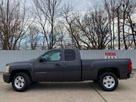 2010 CHEVROLET SILVERADO 1500 EXTENDED CAB PICKUP V6, 4.3 LITER WORK TRUCK PICKUP 4D 6 1/2 FT
