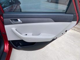 2016 HYUNDAI SONATA SEDAN 4-CYL, PZEV, 2.4 LITER SE SEDAN 4D at Motors On Wheels - used car dealership in Houston, Texas.