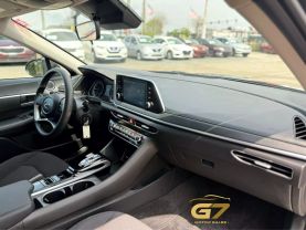2023 Hyundai Sonata - Image 11