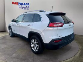 2018 Jeep Cherokee Latitude Plus Sport Utility 4d - Image 3