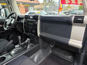 2007 TOYOTA FJ CRUISER SUV V6, 4.0 LITER SPORT UTILITY 2D