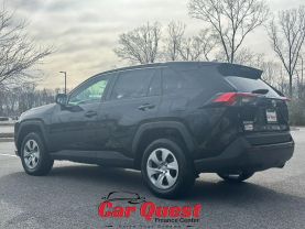 2022 Toyota Rav4 - Image 4