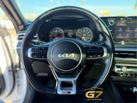 2022 Kia K5 - Image 21