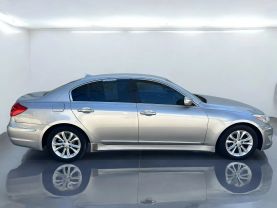 2013 HYUNDAI GENESIS SEDAN V6, 3.8 LITER 3.8 SEDAN 4D