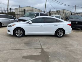 2017 HYUNDAI SONATA SEDAN 4-CYL, PZEV, 2.4 LITER SE SEDAN 4D at Motors On Wheels - used car dealership in Houston, Texas.