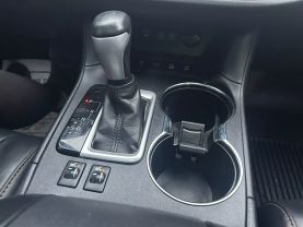 2017 TOYOTA HIGHLANDER SUV V6, 3.5 LITER XLE SPORT UTILITY 4D