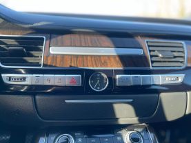 2015 Audi A8 - Image 10