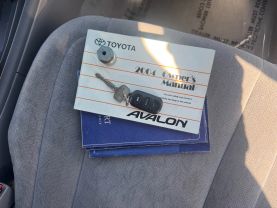 2004 TOYOTA AVALON