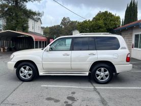 2004 LEXUS LX