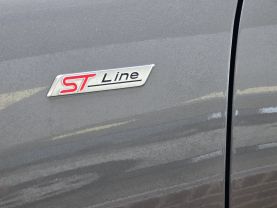 2023 Ford Escapest-line Sport Utility 4d - Image 9