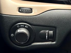 2014 JEEP CHEROKEE SUV 4-CYL, 2.4 LITER SPORT SUV 4D