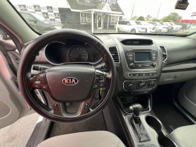 2015 KIA SORENTO SUV 4-CYL, GDI, 2.4 LITER LX SPORT UTILITY 4D
