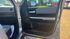 2017 TOYOTA TUNDRA DOUBLE CAB PICKUP V8, FLEX FUEL, 5.7 LITER LIMITED PICKUP 4D 6 1/2 FT