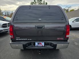 2010 GMC SIERRA 1500 CREW CAB PICKUP V8, FLEX FUEL, 5.3 LITER SLE PICKUP 4D 5 3/4 FT