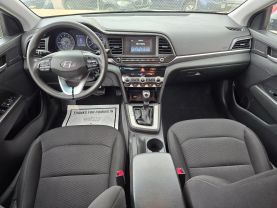 2020 Hyundai Elantra - Image 25
