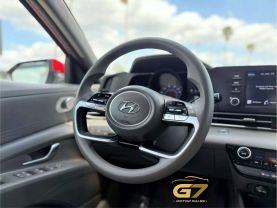 2023 Hyundai Elantra - Image 16