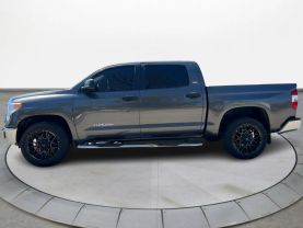 2015 TOYOTA TUNDRA CREWMAX