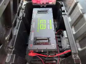 2024 BINTELLI 4 PASSENGER LIFTED - - -