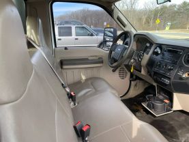 2008 Ford F350 Super Duty Regular Cab & Chassis - Image 21