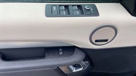 2020 Land Rover Discovery - Image 12