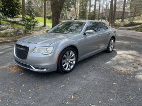 2017 CHRYSLER 300 SEDAN V6, 3.6 LITER 300C SEDAN 4D