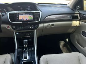 2017 HONDA ACCORD SEDAN - AUTOMATIC - Dart Auto Group