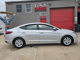 2020 Hyundai Elantra - Image 13