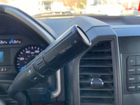 2017 FORD F350 SUPER DUTY CREW CAB 8FT KNAPHEIDE SERVICE BED TRUCK SERVICE/UTILITY TRUCKS V8, FLEX FUEL, 6.2 LITER XL PICKUP 4D 8 FT - Eddies Auto Sales