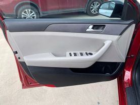 2016 HYUNDAI SONATA SEDAN 4-CYL, PZEV, 2.4 LITER SE SEDAN 4D at Motors On Wheels - used car dealership in Houston, Texas.