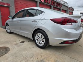 2020 Hyundai Elantra - Image 16