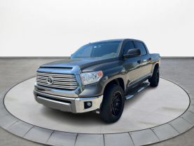 2015 TOYOTA TUNDRA CREWMAX