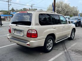 2004 LEXUS LX