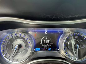 2018 Chrysler 300 300 Touring L Sedan 4d - Image 15