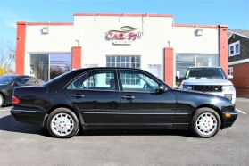 2001 MERCEDES-BENZ E-CLASS SEDAN V6, 3.2 LITER E 320 AWD SEDAN 4D