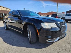 2018 CHRYSLER 300