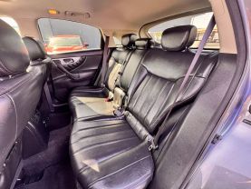 2017 INFINITI QX70