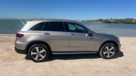 2020 MERCEDES-BENZ GLC SUV 4-CYL, TURBO, 2.0 LITER GLC 300 SPORT UTILITY 4D
