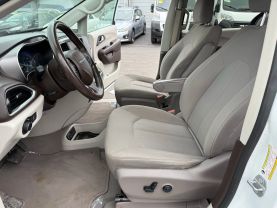 2020 CHRYSLER VOYAGER VAN V6, 3.6 LITER LX MINIVAN 4D