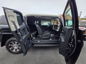 2007 TOYOTA FJ CRUISER SUV V6, 4.0 LITER SPORT UTILITY 2D