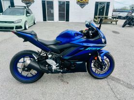 2024 YAMAHA YZF-R3 SPORTBIKES - -