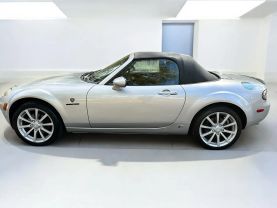 2006 MAZDA MX-5 MIATA CONVERTIBLE 4-CYL, 2.0 LITER CONVERTIBLE 2D