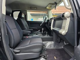 2007 TOYOTA FJ CRUISER SUV V6, 4.0 LITER SPORT UTILITY 2D