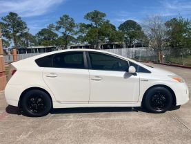 2013 TOYOTA PRIUS HATCHBACK 4-CYL, HYBRID, 1.8 LITER ONE HATCHBACK 4D