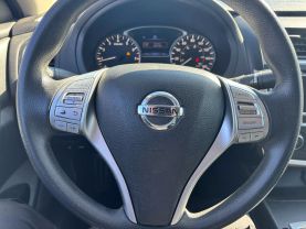 2017 Nissan Altima - Image 15
