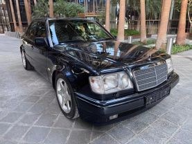 1995 MERCEDES-BENZ E500 - - SEDAN