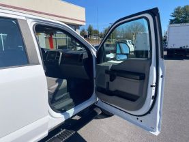 2019 FORD F350 SUPER DUTY CREW CAB 8FT KNAPHEIDE SERVICE BED TRUCK SERVICE/UTILITY TRUCKS V8, 6.2 LITER XL PICKUP 4D - Eddies Auto Sales