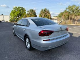 2018 VOLKSWAGEN PASSAT
