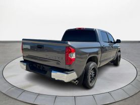 2015 TOYOTA TUNDRA CREWMAX