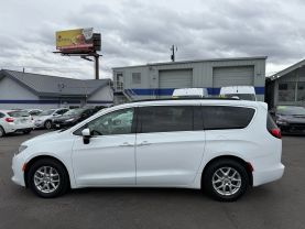 2020 CHRYSLER VOYAGER VAN V6, 3.6 LITER LX MINIVAN 4D