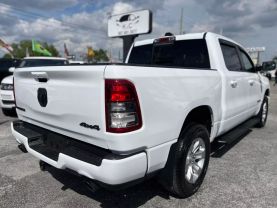 2020 RAM 1500 CREW CAB PICKUP V8, HEMI, 5.7 LITER BIG HORN PICKUP 4D 5 1/2 FT